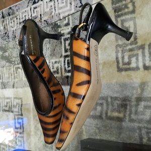 Size 10M Liz Claiborne 2" heels.